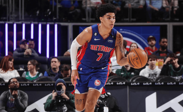 衡牛所 力压东契奇，17岁勇夺MVP，却无法适应NBA，沦为训练营合同！